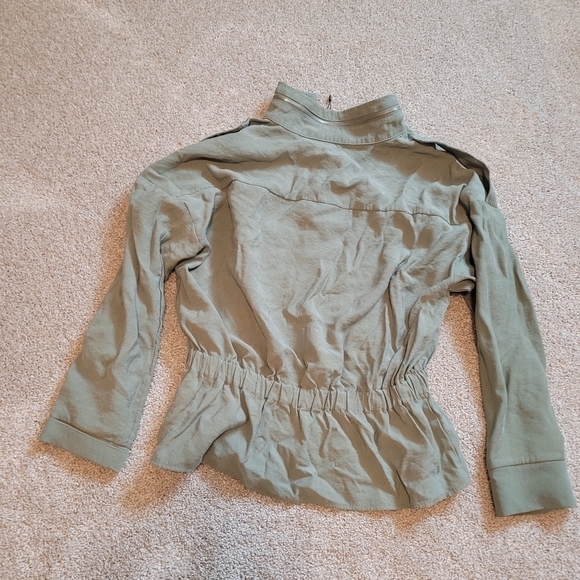 Zara Women's Modal Ruched Waist Button Up Blouse Size XS - Picture 7 of 7